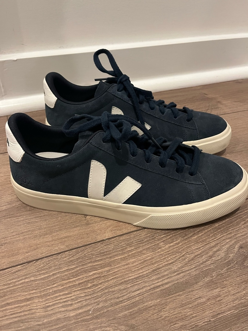 VEJA Campo Suede Sneakers Nautico White EU 41 US Women's 10